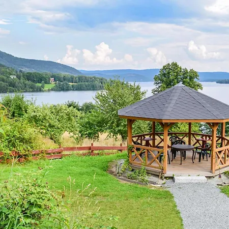 Сasa de vacaciones Bjertnes Turistgard